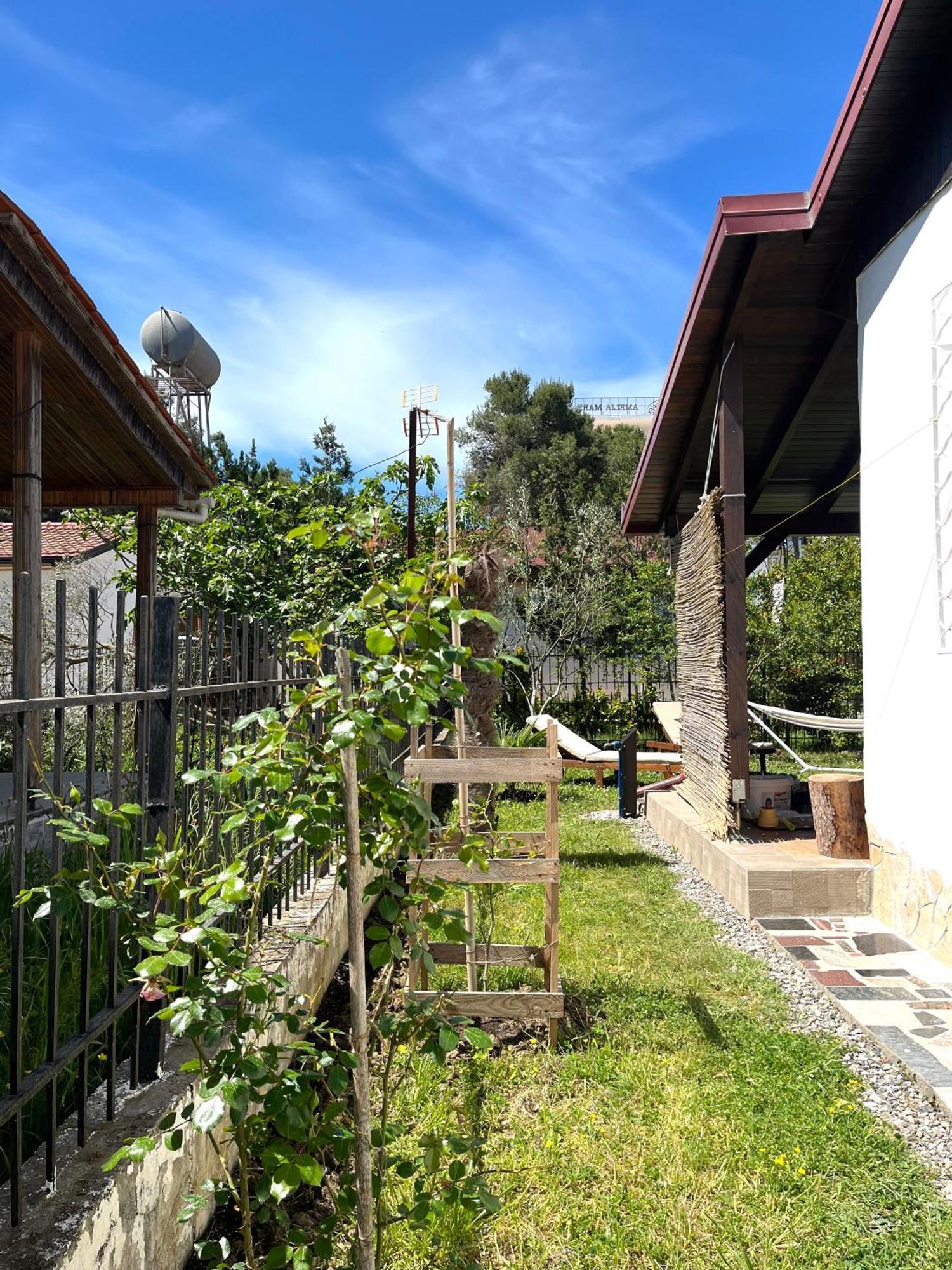 Holiday home Seaside With Garden Golem (Tirana)
