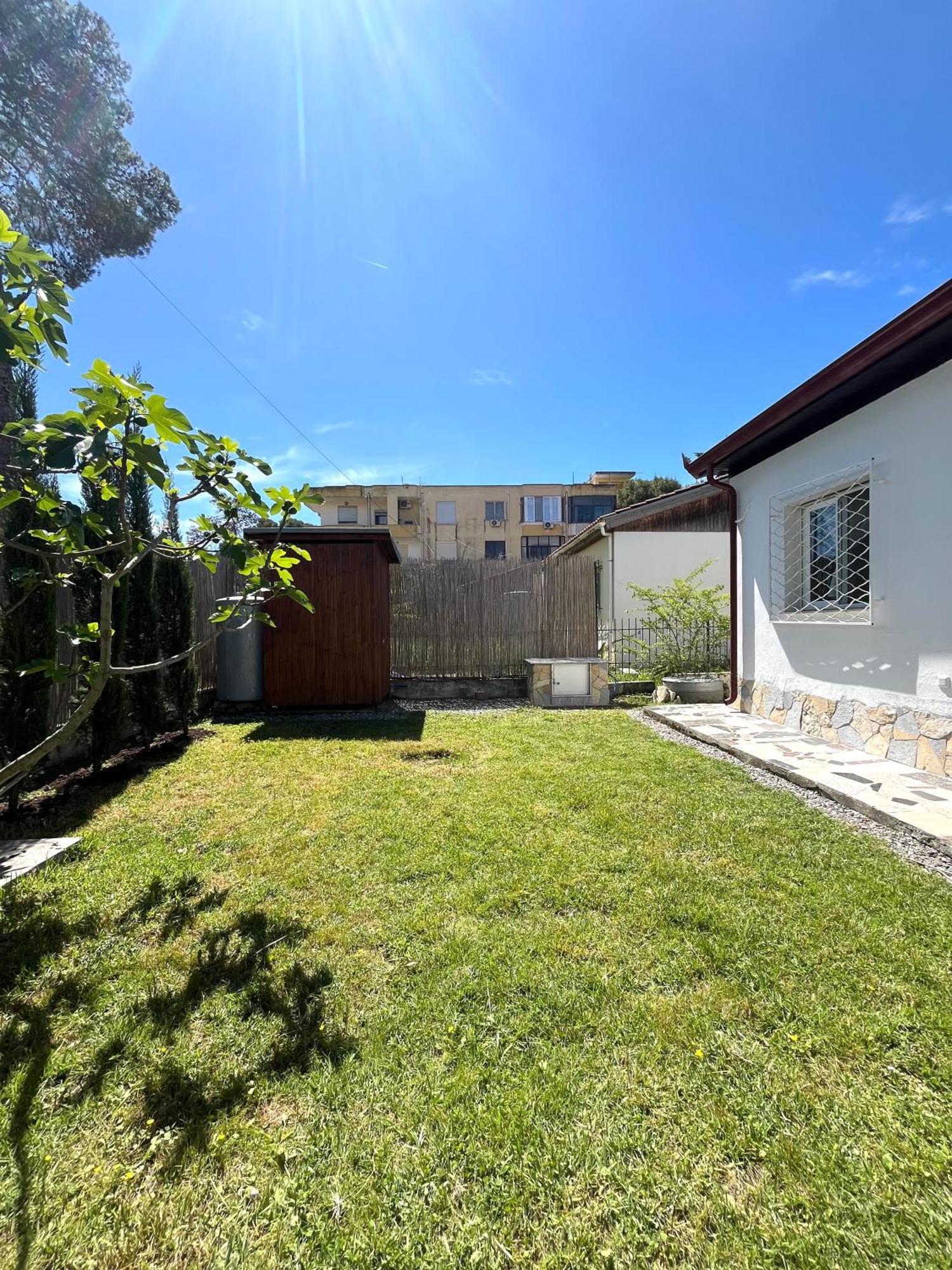 Seaside With Garden